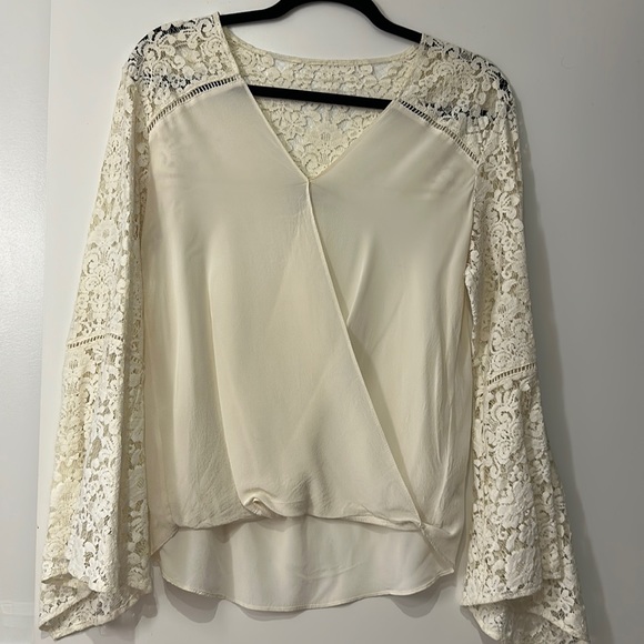BAILEY White Lace Silk Top - Picture 1 of 4
